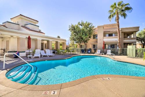 Sunny Palm Desert Condo with Pool and Spa