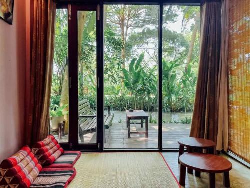 River CoCo Amphawa Room Type - Double Room with Pool View