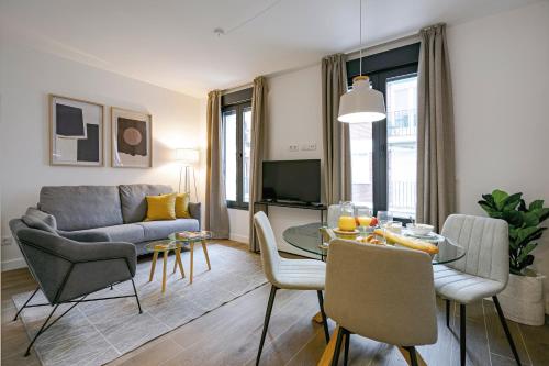 Feelathome Castilla Apartments, Madrid