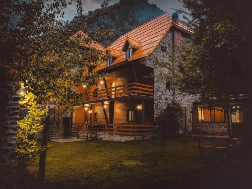Guesthouse Pashko – Theth, KY