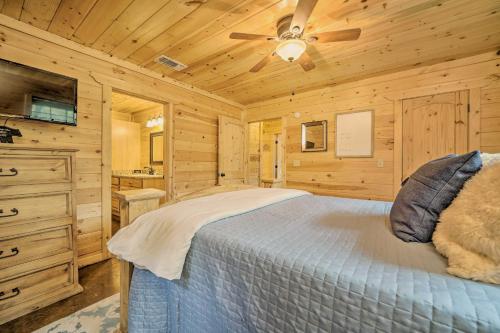 Cabin with Games and Hot Tub 4 Mi to Beavers Bend! - image 13