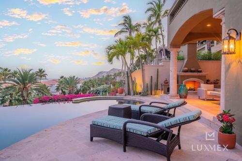 Amazing 4bd Villa Del Mar Villa with Chef Butler and Steps from the Beach