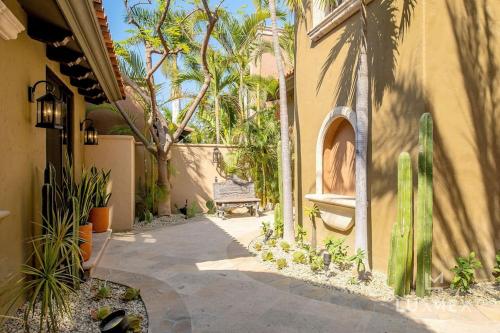 Amazing 4bd Villa Del Mar Villa with Chef Butler and Steps from the Beach