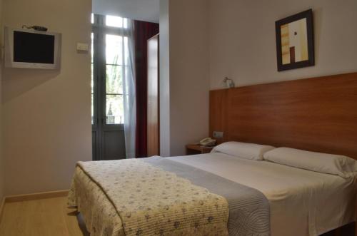 Superior Double or Twin Room image 10