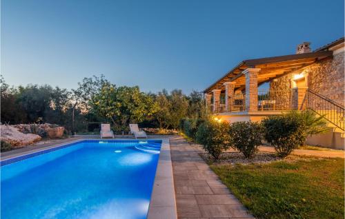 Awesome Home In Svet Vid Dobrinjski With Outdoor Swimming Pool