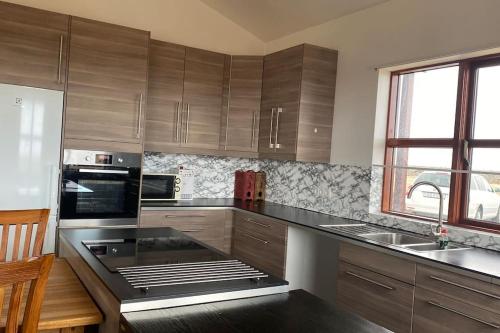 Eaglerock Guesthouse and tours in Kirkjubaejarklaustur