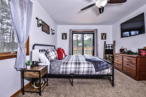Lake Front Cabin on beautiful Crescent Lake in Minocqua, USA