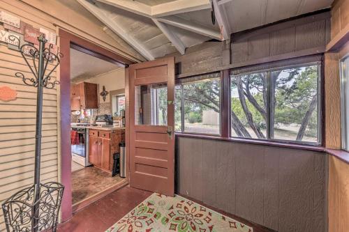 High Rolls Cottage with Mtn Views-8 Mi to Cloudcroft! - image 13