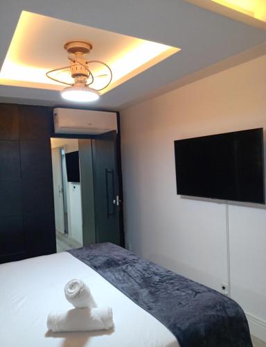 Deluxe Family Suite image 9