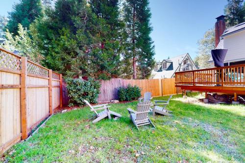 Hemlock Haven in Lake Arrowhead, USA