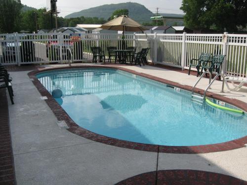 Mountain inn & suites - Dunlap TN