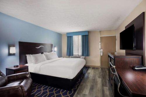 SureStay Hotel by Best Western Bardstown General Nelson - image 2