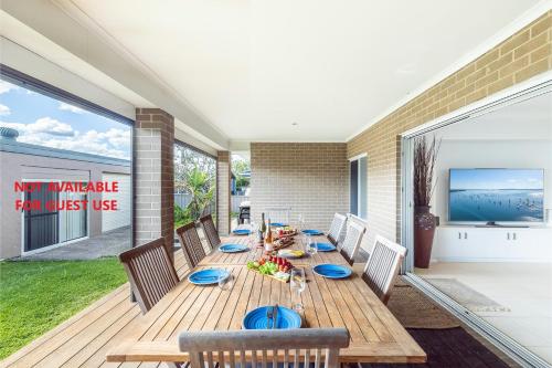 Удобства, 13 Morna Point Rd pet friendly boat parking house on one level in Анна Бей