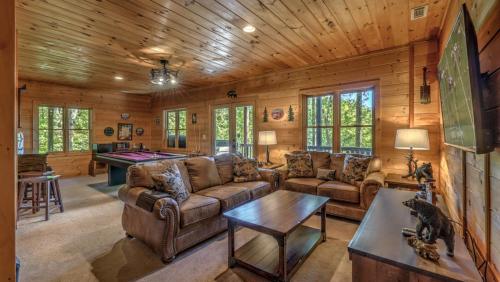 Bearfoot Retreat in Mineral Bluff, USA