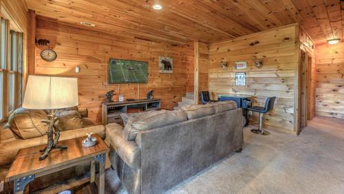 Bearfoot Retreat in Mineral Bluff, USA