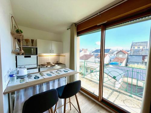 Зручності, Salm, Coquet studio avec balcon in Ouistreham