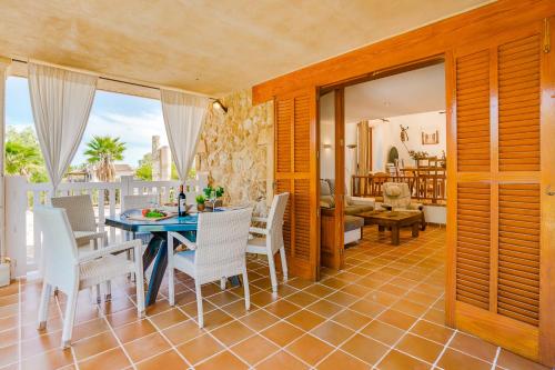 Holiday Home image 10
