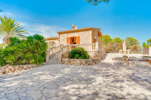 Holiday Home image 8