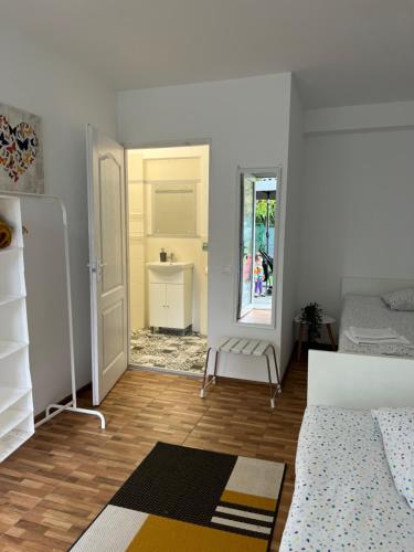 Capra Vecinului Capra Vecinului