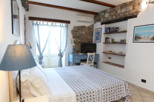 SELF Apartments - Coastal Suite and Central Balcony, Taormina