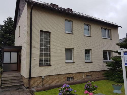 Exterior view, CASSEL LOFTS - Apartment, Boxspringbett, ruhige Lage, Kassel Nahe in Schauenburg