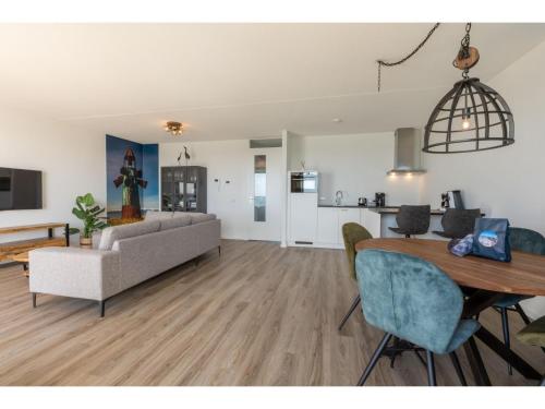 Beautiful apartment with a view over the Oosterschelde