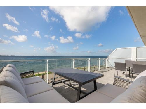 balkon/terras, Apartment on Tholen by Oosterschelde Estuary in Tholen