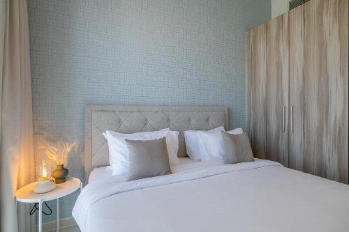 1 Bedroom Apartment in Damac Hills - image 3