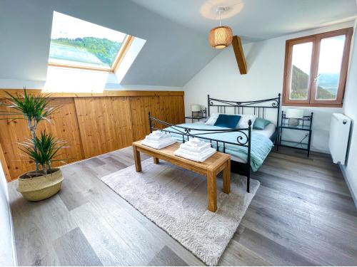  Sweet & Cosy Chalet in the heart of the Swiss Alps, Pension in Troistorrents bei Vérossaz