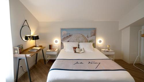 2 bedrooms, 4 beds