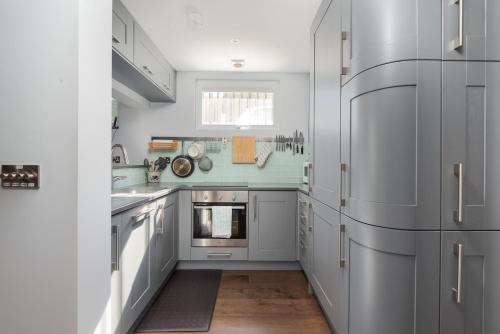 Fabulous Fulham - image 7