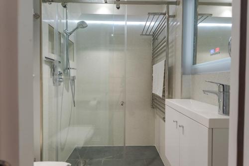 Fabulous Fulham - image 3