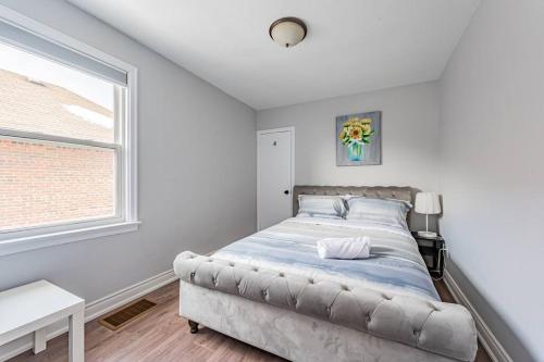 Cheerful 3 Bedrooms Free Parking (Entire house)