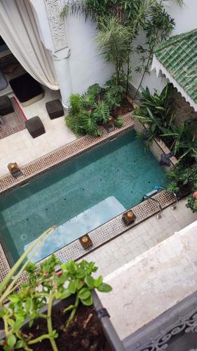 2 bedrooms, 4 beds