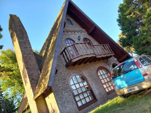 Casa Alpina espaciosa a 2 cuadras del centro de Villa Gesell y a 5 de la playa