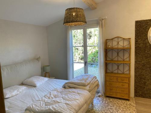 Lovely "Provence" villa with sea view, private heated pool, airco and beautiful garden