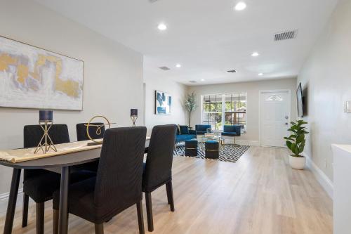 Luxury 5Bed Family/Friends Gateway. 10Min to Beach in Fort Lauderdale, USA