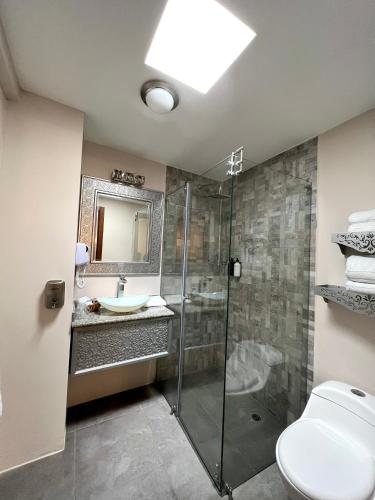 Deluxe Twin Room image 4