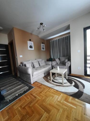 Apartman M13