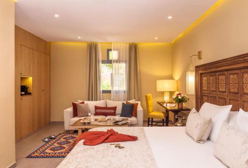 2 twin beds