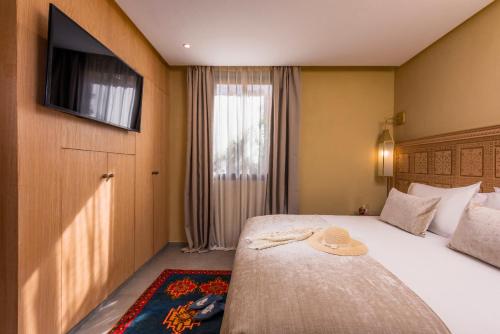 2 twin beds