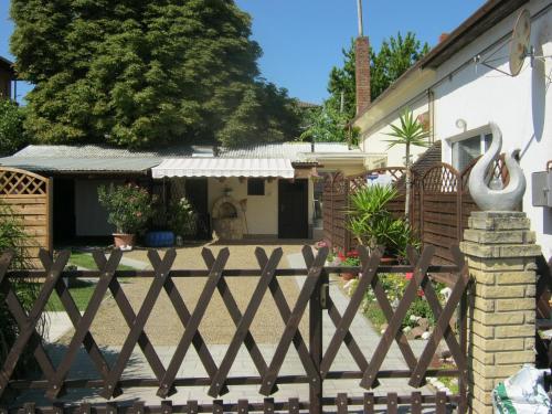 Kilátás, Kitti Apartman in Balatonboglár