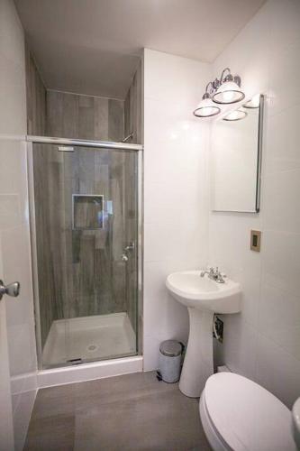 1 Mile to Hunter Mt! Cozy 3 Bedroom in Hunter, USA