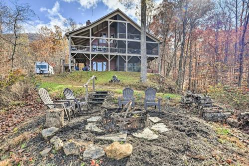Gorgeous Franklin Getaway with Deck, Mountain Views! in Franklin, USA
