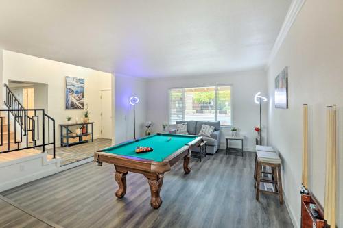 Sleek Family Retreat 4 Mi to Downtown Reno!