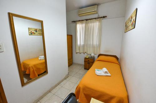 1 twin bed