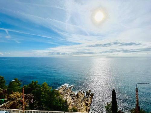  Suite Sunset 18 - Fronte Mare Sanremo in Sanremo