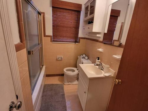 Simple 3 bedroom U of Memphis area home in Memphis, USA