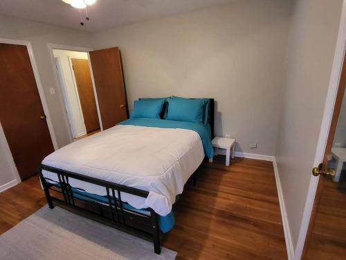 Simple 3 bedroom U of Memphis area home in Memphis, USA