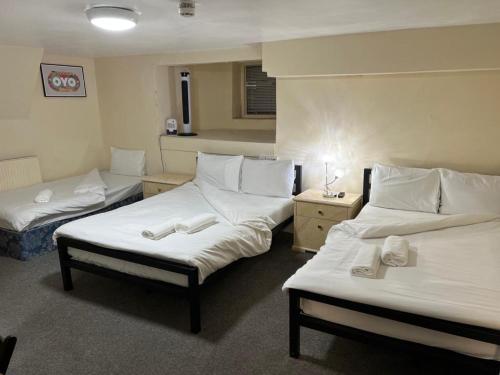 Stratford Hotel - image 14